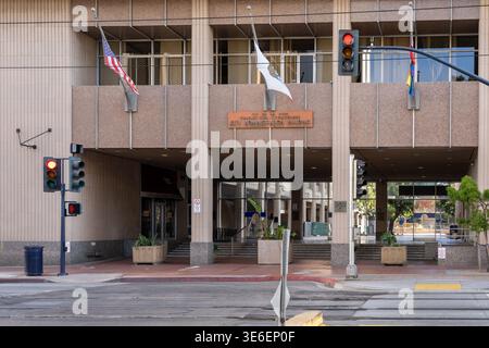 Uno degli ingressi al City of San Diego Administration Building a San Diego, California, USA. Foto Stock