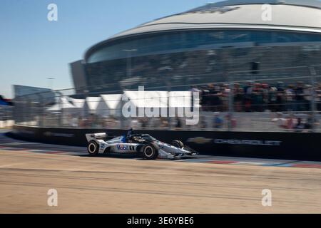 GRAHAM RAHAL (15) (USA) di New Albany, OH il Java House Grand Prix di Arlington nelle strade di Arlington in ARLINGTON, Texas. Foto Stock