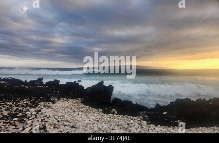Costa remota di Maui Foto Stock
