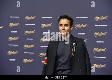MICHAEL INTERNATIONALE PREMIERE A BERLINO Jaafar jackson, Neffe von Michael Jackson, spielt die Rolle Seines Onkels Ankunft, Roter Teppich zum PhotoCall im Rahmen der Intgernationalen Premiere von Global fan Celebrartion MICHAEL a Berlino AM 10.04.2026 *** PRIMA INTERNAZIONALE DI Michael MICHAEL Jaafar jackson, nipote di Michael Jackson, interpreta il ruolo di suo zio Arrival PhotoCall alla PRIMA INTERNAZIONALE di MICHAEL Celeeller 2026 Foto Stock