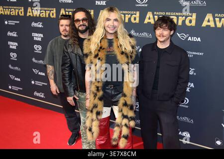 Gustav Schäfer, Tom Kaulitz, Bill Kaulitz und Georg Listing von Tokio Hotel bei der Verleihung des 26. Radio Regenbogen Award 2026 nella der Europa-Park Arena. Ruggine, 10.04.2026 Foto Stock