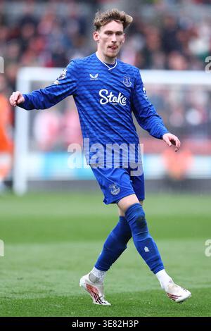 Londra, Regno Unito. 11 aprile 2026. James Garner di Everton durante la partita Brentford vs Everton Premier League al Gtech Community Stadium di Londra. Il credito per immagini dovrebbe essere: Paul Terry/Sportimage Credit: Sportimage Ltd/Alamy Live News Foto Stock
