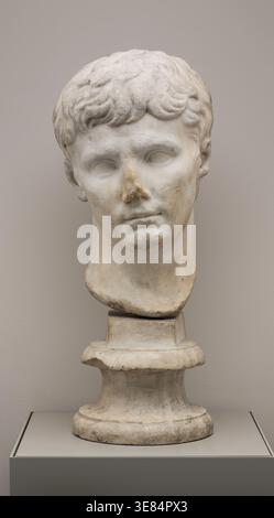 Capo dell'imperatore Augusto, i secolo. Foto Stock