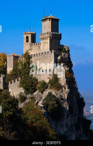 Prima Torre (Guaita o Rocca), Fortezza Guaita sul Monte Titano. Città di San Marino, San Marino. Foto Stock