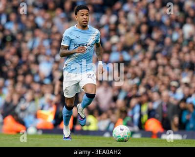 Manchester, Regno Unito. 19 aprile 2026. Sávio del Manchester City durante la partita Manchester City vs Arsenal Premier League all'Etihad Stadium di Manchester. Il credito per immagini dovrebbe essere: Andrew Yates/Sportimage Credit: Sportimage Ltd/Alamy Live News Foto Stock