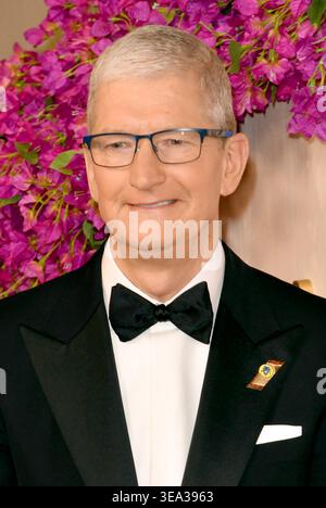 **FILE FOTO** Tim Cook A dimettersi come CEO di Apple. LOS ANGELES, CA - 10 MARZO: Tim Cook al 96° Annual Oscar all'Ovation Hollywood il 10 marzo 2024 a Los Angeles, California. Crediti: Koi Sojer/MediaPunch Foto Stock