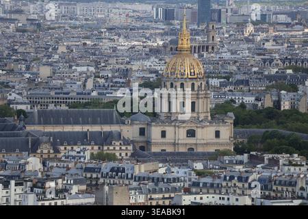 Splendido complesso Les Invalides nel paesaggio urbano di Parigi Foto Stock