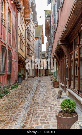 Impressione di Troyes, un comune e la capitale del dipartimento di Aube nella regione Grand Est della Francia nord-orientale. Foto Stock