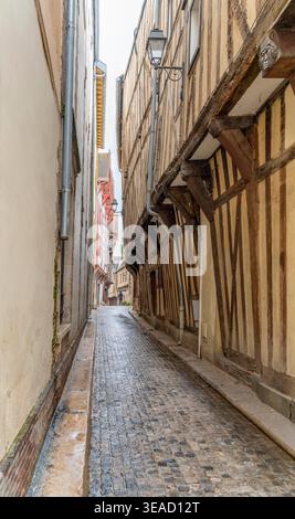 Impressione di Troyes, un comune e la capitale del dipartimento di Aube nella regione Grand Est della Francia nord-orientale. Foto Stock