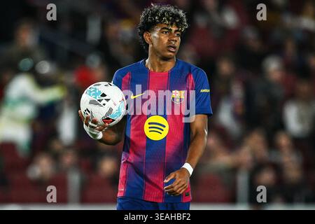 Barcellona, Espagne. 22 aprile 2026. Lamine YAMAL di Barcellona durante il campionato spagnolo di LaLiga tra FC Barcelona e RC Celta il 22 aprile 2026 allo stadio Camp Nou di Barcellona, Spagna - foto Sergio Ros/Matthieu Mirville/DPPI Credit: DPPI Media/Alamy Live News Foto Stock