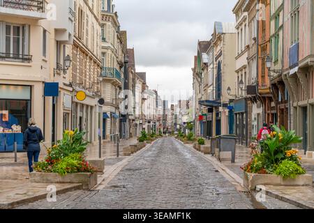 Impressione di Troyes, un comune e la capitale del dipartimento di Aube nella regione Grand Est della Francia nord-orientale. Foto Stock