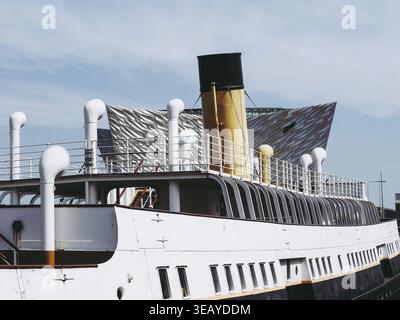 BELFAST, Regno Unito - circa giugno 2018: SS gara nomadi nave della White Star Line in Titanic Quarter Foto Stock