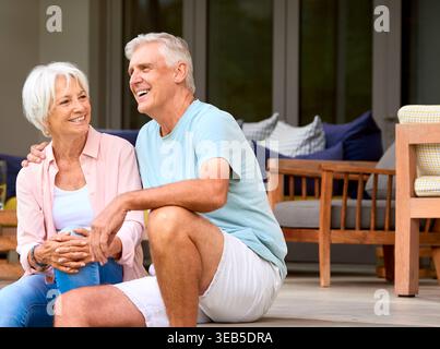felice, casa, coppia più anziana, happies, case, coppie più anziane Foto Stock
