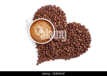 Display amore caffè. Vista dall'alto minimalista che mostra la scena del caffè a tema con chicchi e latte foam Foto Stock