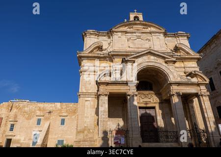 Chiesa di Santa Caterina d'Italia a la Valletta, Malta. Chiesa barocca del 1576, costruita dai cavalieri italiani di San Giovanni. Foto Stock