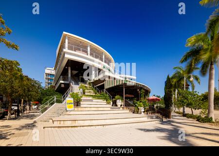 West Palm Beach, Florida, USA - 28 aprile 2026: Bar Capri West Palm Beach Florida Foto Stock
