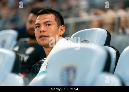 Kansas City, Stati Uniti. 9 agosto 2025. Hirving Lozano (11) della SDFC guarda dalla panchina dopo essere stato sbattuto contro lo Sporting Kansas City. Foto Stock
