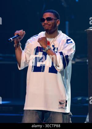 Miami, Stati Uniti d'America. 30 aprile 2026. HOLLYWOOD, Florida - 1 MAGGIO: NELLY si esibisce all'Hard Rock Live presso il Seminole Hard Rock Hotel & Casino Hollywood il 1° maggio 2026 a Hollywood, Florida. (Foto di Alberto E. Tamargo/Sipa USA) credito: SIPA USA/Alamy Live News Foto Stock