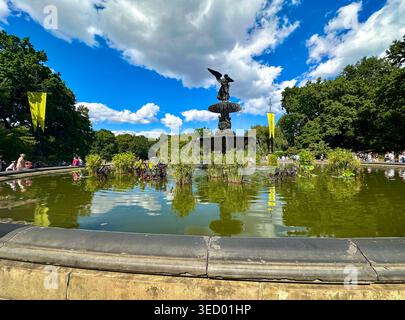 New York, New York, Stati Uniti - 2 settembre 2024: Bethesda Fountain a Central Park Foto Stock
