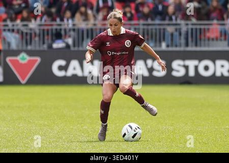 Toronto, Ontario, Canada. 3 maggio 2026. Colby Barnett n. 31 della AFC Toronto dribbla la palla durante la partita della Northern Super League tra Halifax Tides FC e AFC Toronto al BMO Field Stadium. Il 3 maggio 2026 a Toronto, Canada. (Credit Image: © Leonardo Ramirez/eyepix via ZUMA Press Wire) SOLO PER USO EDITORIALE! Non per USO commerciale! Foto Stock