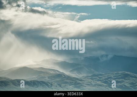 Misty Morning sulle montagne di Santa Monica Foto Stock