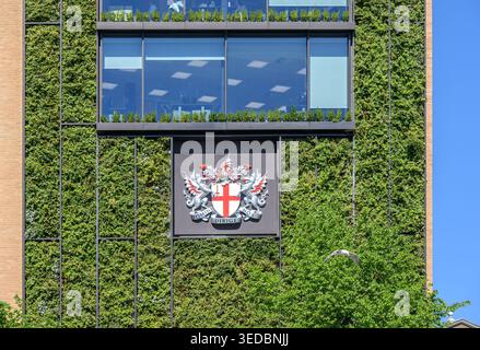 Londra, Regno Unito. Living Green Wall sulla facciata della New Bridge Street House vicino al Blackfriars Bridge. Foto Stock