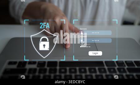 L'autenticazione a due fattori rafforza la sicurezza del sistema di accesso. Aggiunge protezione, l'autenticazione a due fattori aumenta la privacy e due fattori Foto Stock