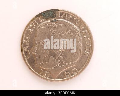 Moneta svedese da 10 corone 1999 - Re Carlo XVI Gustavo dritto. Foto Stock