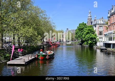 Canali di Amsterdam, Paesi Bassi, 23 aprile 2026. (CTK Photo/Vaclav Salek) Foto Stock