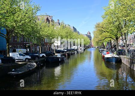 Canali di Amsterdam, Paesi Bassi, 23 aprile 2026. (CTK Photo/Vaclav Salek) Foto Stock