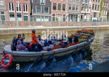 Canali di Amsterdam, Paesi Bassi, 23 aprile 2026. (CTK Photo/Vaclav Salek) Foto Stock