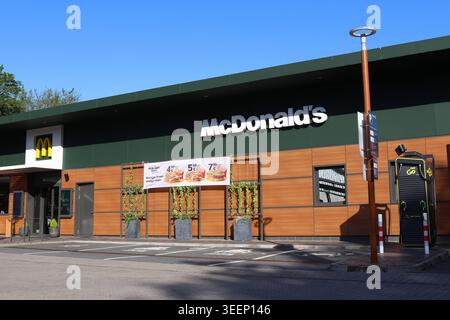 12.05.2026 xsvx, Wirtschaft, MC Donalds Symbolfoto, Symbolbild Logo Wappen Brand Markenlogo Ettlingen *** 12 05 2026 xsvx, Economy, MC Donalds simbolo foto, simbolo immagine logo stemma marchio Ettlingen Foto Stock