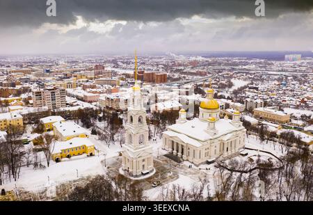 Vista aerea della Cattedrale di Spassky a Penza in inverno, Russia Foto Stock