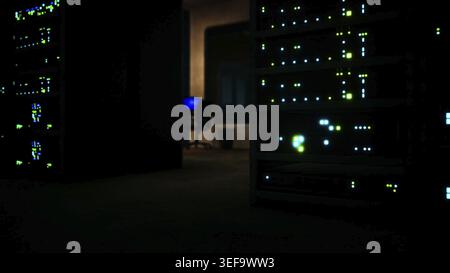 Pulire l'interno industriale di una sala server dati con server Foto Stock