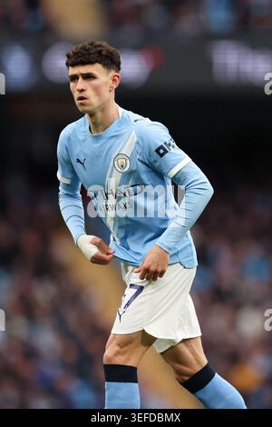 Manchester, Regno Unito. 13 maggio 2026. MANCHESTER, INGHILTERRA - 13 MAGGIO: Phil Foden del Manchester City durante la partita di Premier League tra Manchester City e Crystal Palace all'Etihad Stadium il 13 maggio 2026 a Manchester, Inghilterra. (Foto di MB Media/MB Media) credito: MB Media Solutions/Alamy Live News Foto Stock