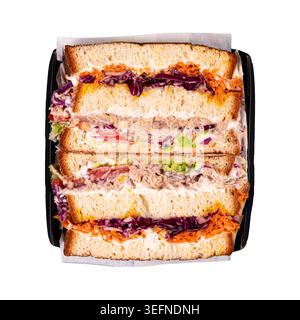 Sandwich al tonno con verdure e ripieno cremoso Foto Stock