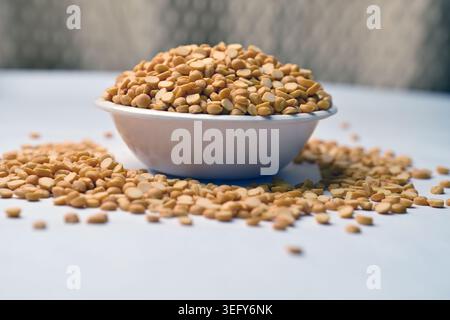 Spalato Chana dal nella trama della vista frontale con sfondi sfocati Macro Fotografia Foto Stock