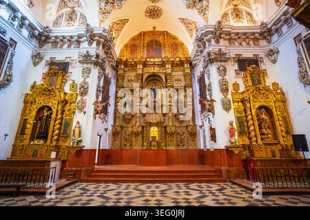 Antequera, Spagna - 22 ottobre 2021: Chiesa di San Giovanni di Dio o Iglesia de San Juan de Dios interiore in Antequera, una città nella provincia di Malaga, Anda Foto Stock