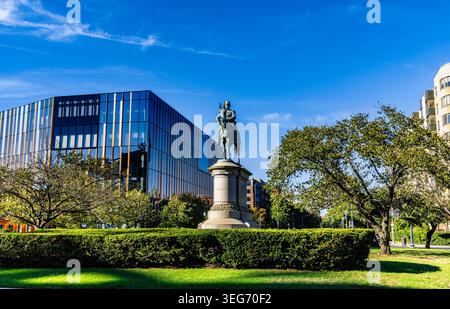 Storicamente, Scott Circle era un'area residenziale desiderabile, ma nel tempo è passata ad un carattere più istituzionale. Oggi, la b circostante Foto Stock