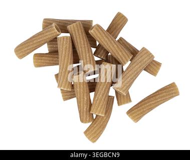Una piccola pila di pasta integrale su sfondo trasparente Foto Stock