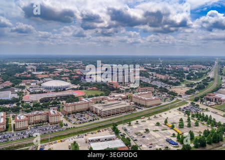 Una fotografia aerea del Tiger Stadium presso la Louisiana State University di Baton Rouge, Louisiana, che presenta una terza prospettiva Foto Stock