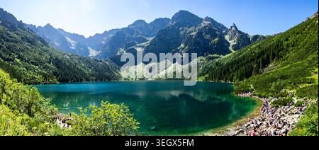 Splendida vista panoramica sul lago Eye of the Sea nelle montagne Tatra Foto Stock