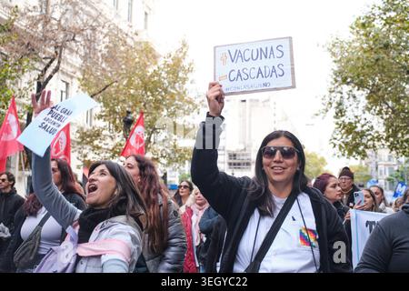 Buenos Aires, Argentina; 20 maggio 2026: Marzo a sostegno della salute pubblica, protestando contro i tagli al bilancio e il conseguente deterioramento del sistema sanitario Foto Stock