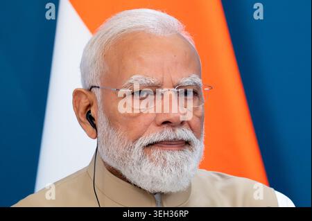 Il primo ministro indiano Narendra modi e il primo ministro italiano Giorgia Meloni partono alla fine di una conferenza stampa a Villa Doria Pamphili a Roma il 20 maggio 2026. Foto Stock