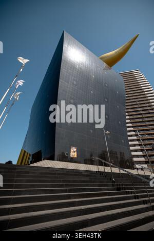 Asahi Beer Hall e Asahi Group Headquarters Building nell'area Azumabashi di Tokyo, Giappone. Foto Stock