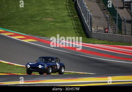 IPA84977165 - 165 TREMBLAYE Herve (fra), Jaguar e-Type Coupé 3,8 1964, Sixties' Endurance, azione durante la Spa-Classic 2026, 2° round della le Mans Classic Series 2026, dal 22 al 24 maggio sul circuito di Spa-Francorchamps, a Stavelot, Belgio Foto Stock