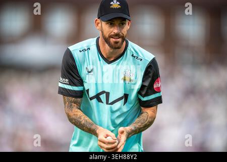 Londra, Regno Unito. 22 maggio 2026. LONDRA, INGHILTERRA - 22 maggio: Jordan Clark del Surrey durante il Vitality Blast match T20 tra Surrey e Lancashire Lightning all'Oval Cricket Ground il 22 maggio 2026 a Londra, Inghilterra. (Foto di Mike Turner/Sports Press Photo) credito: SPP Sport Press Photo. /Alamy Live News Foto Stock