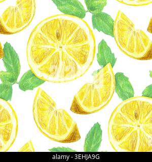 Disegno a mano senza cuciture con foglie di menta, fette di limone e mezzo limone. Foglie di limone giallo e menta verde su sfondo bianco per un'immagine grafica Foto Stock