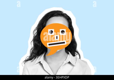 Donna con una faccia da bolla che esprime una serie di emozioni in un design creativo Foto Stock