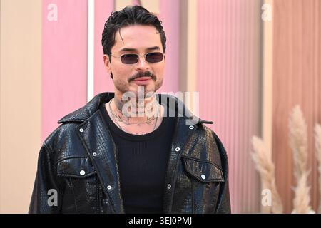 Los Angeles, California, Stati Uniti. 26 maggio 2026. Reykon alla prima mondiale di "Office Romance" di Netflix all'Egyptian Theatre di Hollywood il 26 maggio 2026 a Los Angeles, California. Crediti: Michael Mattes/ad Media/Media Punch/Alamy Live News Foto Stock